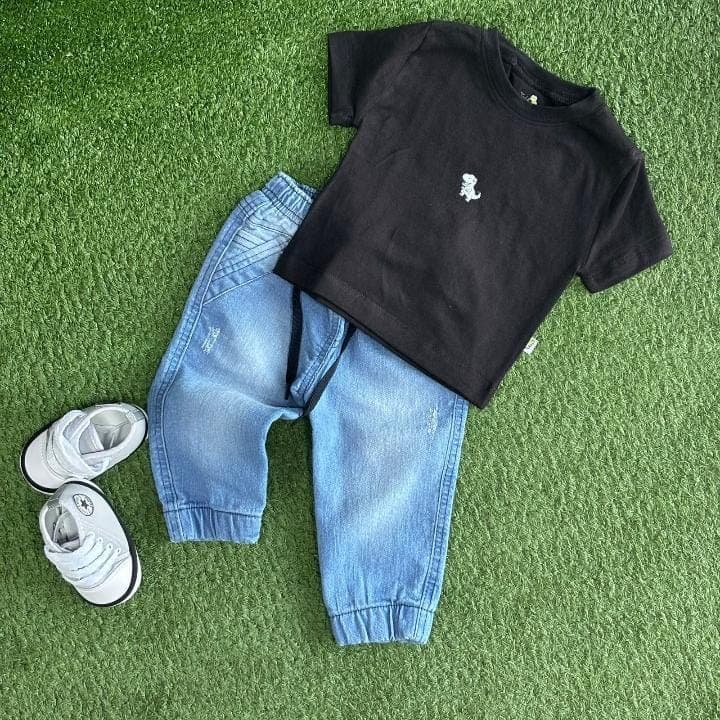 Conjunto Camiseta Negra - imagen 1