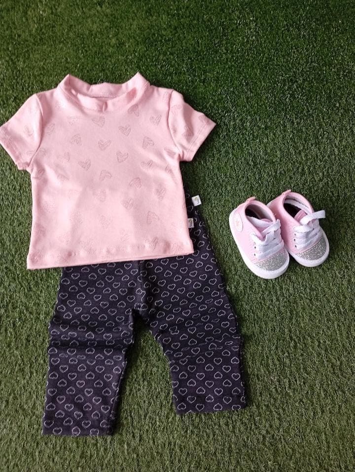 Conjunto Camiseta Rosa y Pantalón - imagen 1