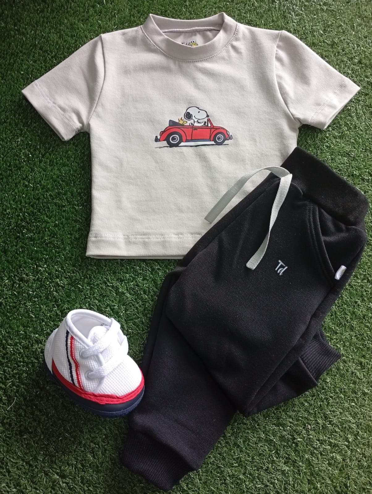 Conjunto Snoopy Auto Rojo - imagen 1