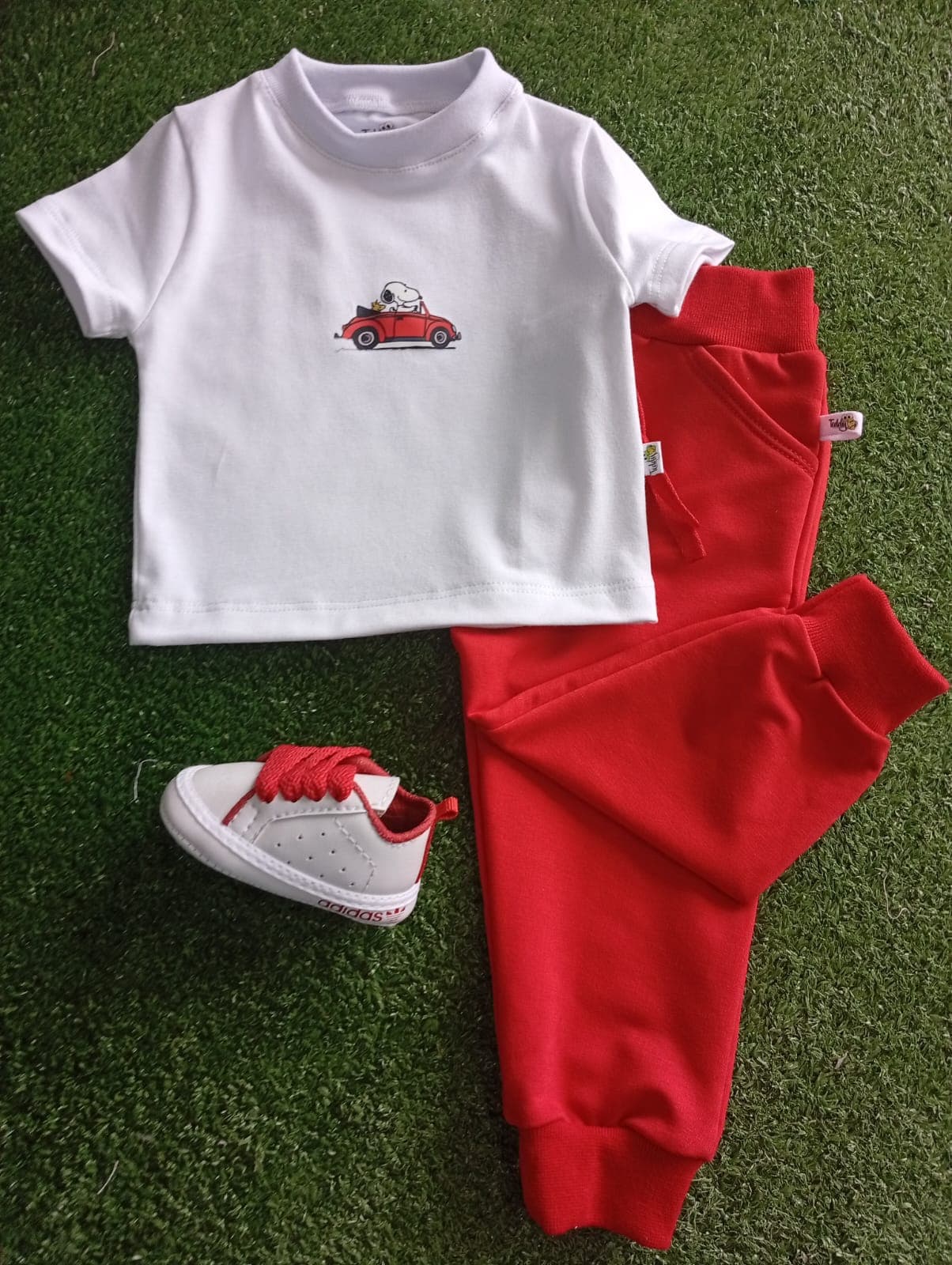 Conjunto Snoopy Carro Rojo - imagen 1